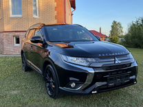 Mitsubishi Outlander 2.0 CVT, 2021, 71 950 км, с пробегом, цена 2 700 000 руб.