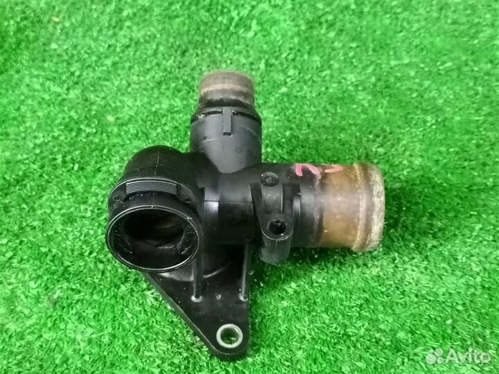 Фланец системы охлаждения Audi A4 (8E B7) 2005-20