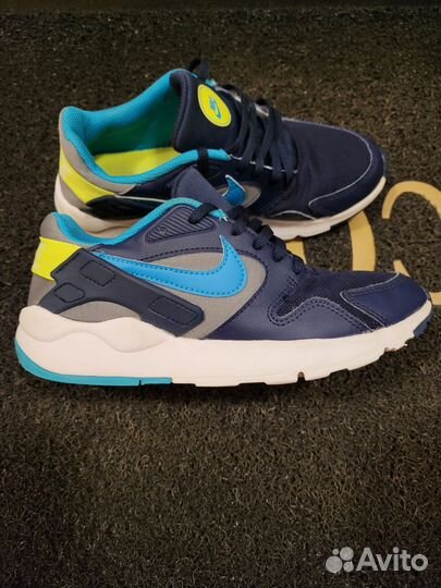 Кроссовки nike 37 размер