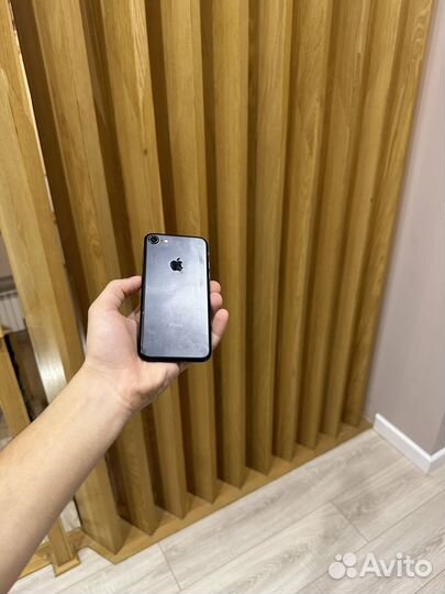 iPhone 7, 128 ГБ