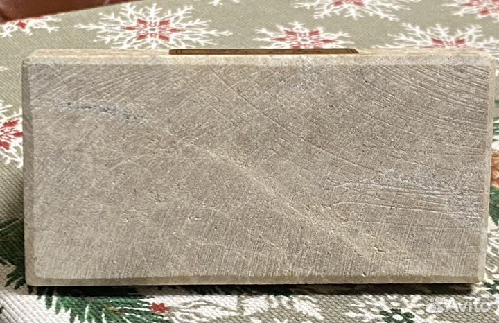 Статуэтка из Парижа