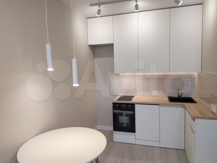 2-к. квартира, 40 м², 14/16 эт.