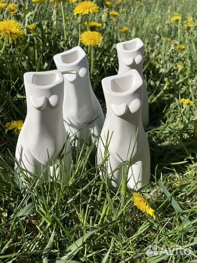 Ваза девушка из гипса