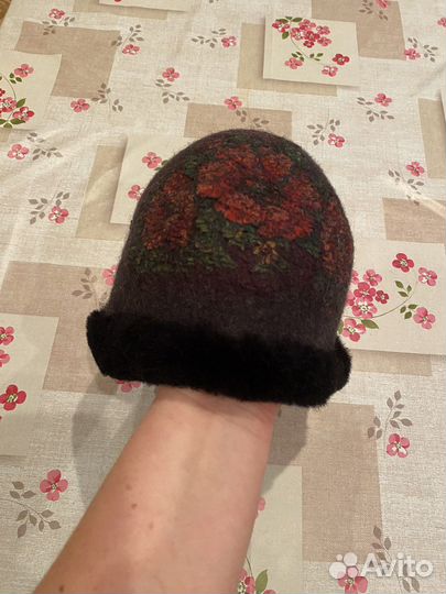 Варежки и перчатки, шапка валеные ручной работы