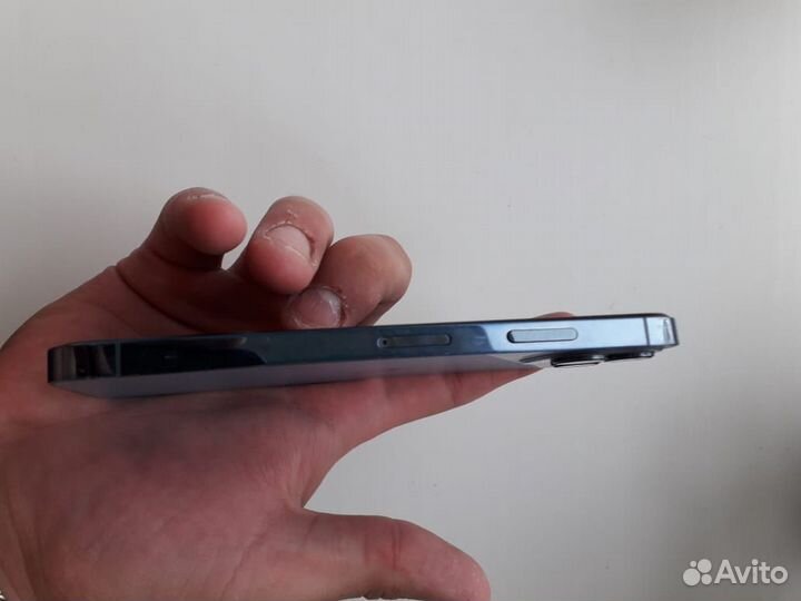 iPhone Xs, 64 ГБ