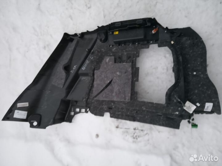 Обшивка багажника Discovery Sport L550 2014