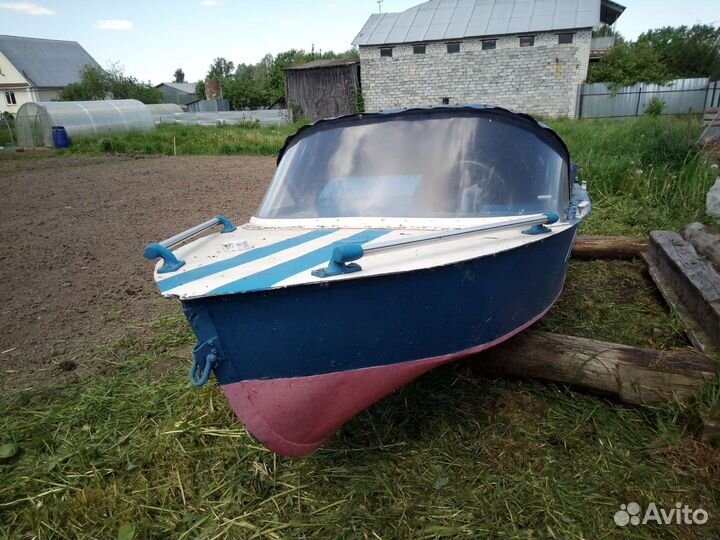Лодка с водомётом