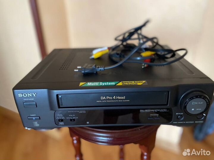 Видеомагнитофон sony