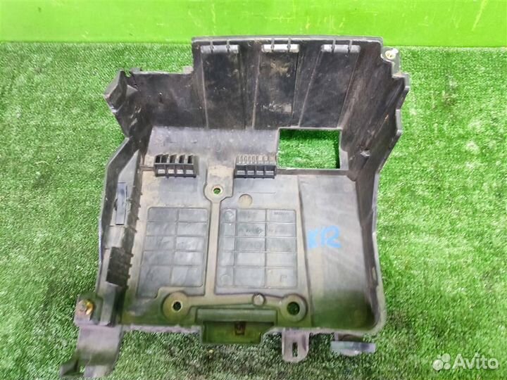 Площадка под акб Renault Scenic 2 (JM) 2008