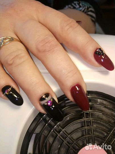 Наращивание ногтей