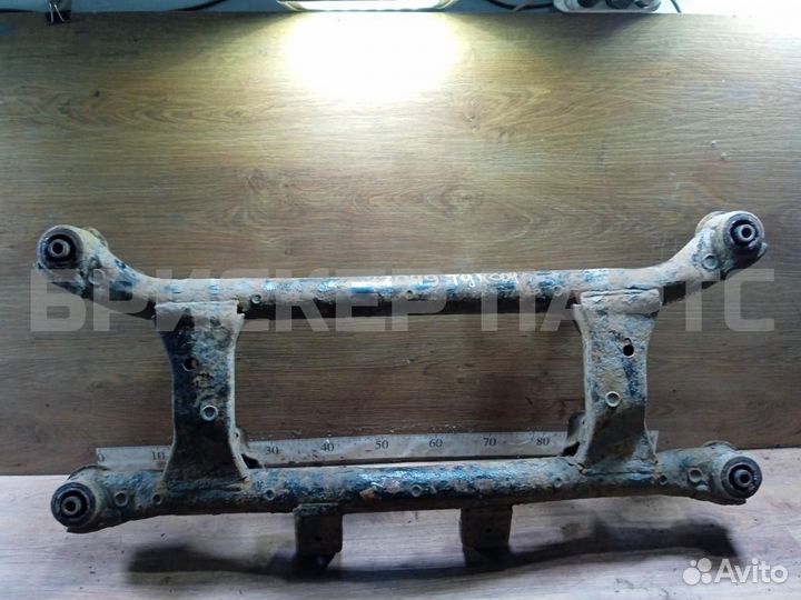 Подрамник задний Хендай Тусан 1