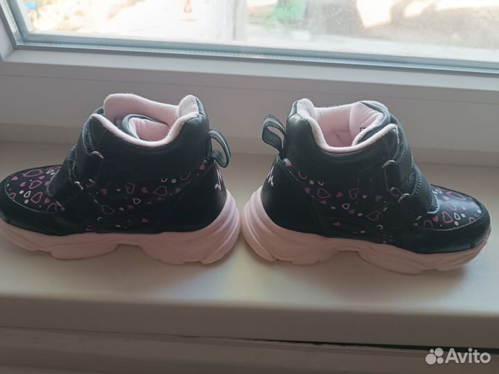 Ботинки на девочку