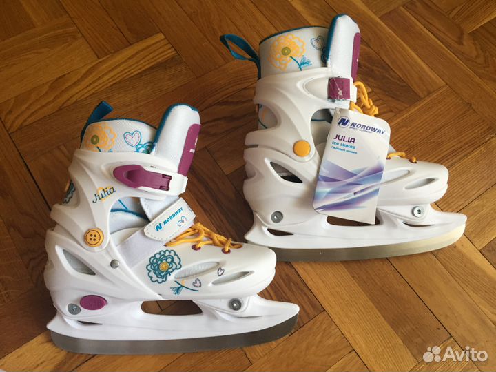 Коньки ледовые раздвижные белые р-р 34-36