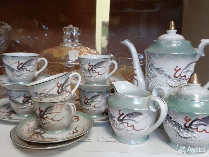 Сервиз кофейный дракон.фарфоровый.япония 60 года.в