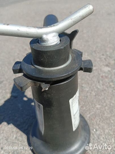 Домкрат винтовой 2,0т (УАЗ)