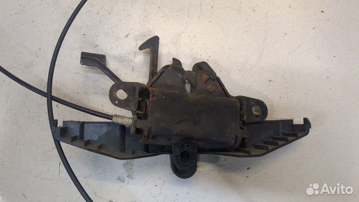 Замок капота Pontiac Vibe 1, 2008