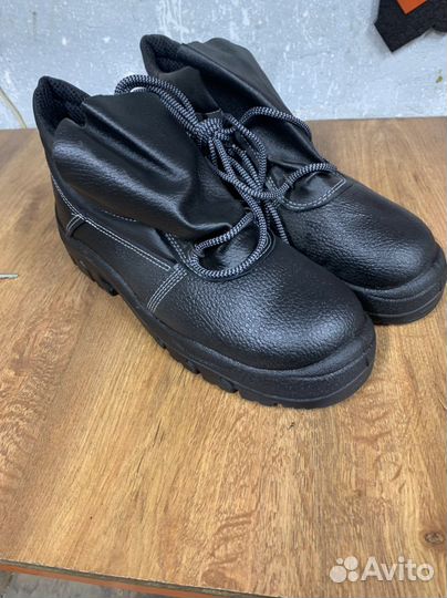 Ботинки мужские