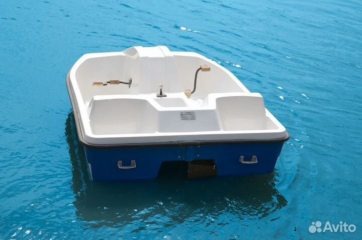 Новый катамаран (водный велосипед) Скат 3х местный
