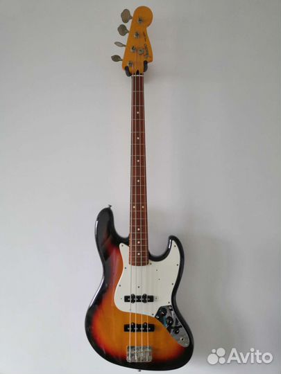 Бас гитара Fender Jazz Bass