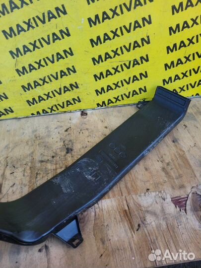 Воздушный патрубок Jaguar F-Pace X761 2016