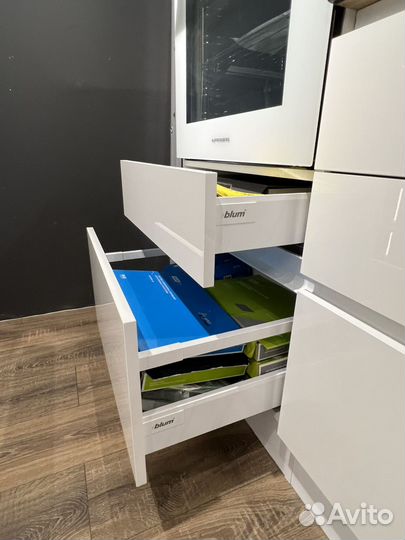 Кухонные гарнитуры