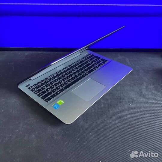 Игровой ноутбук Asus i7 Geforce
