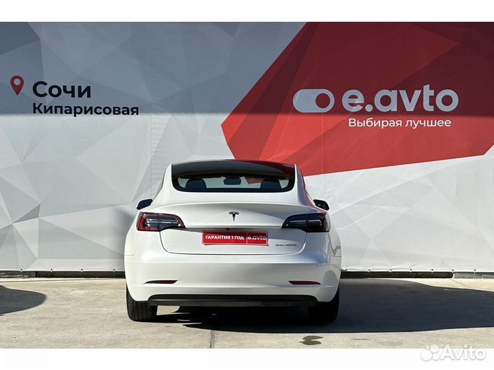 Tesla Model 3 346 л.с. AT, 2021, 17 000 км