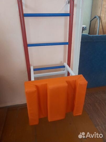 Коленоупор для шведской стенки