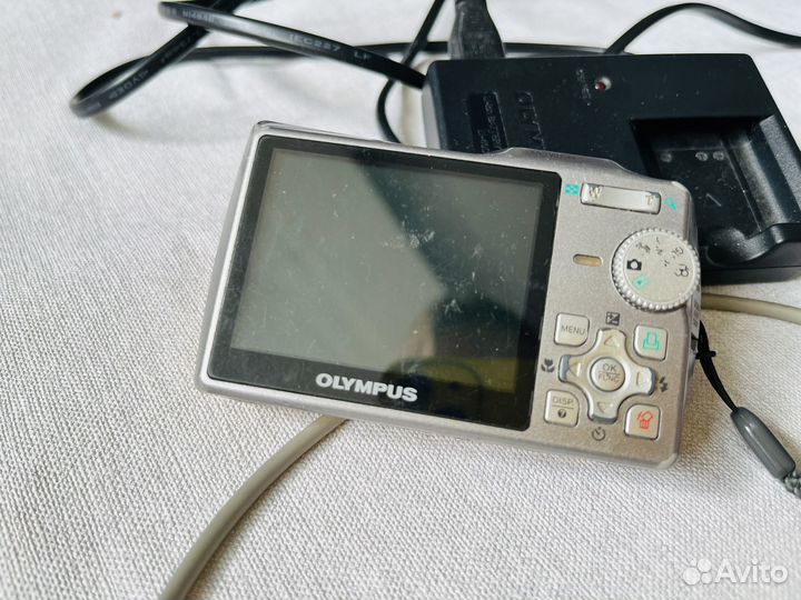 Цифровой фотоаппарат Olympus mju m700