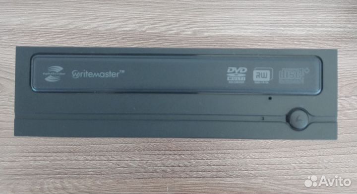 DVD RW привод