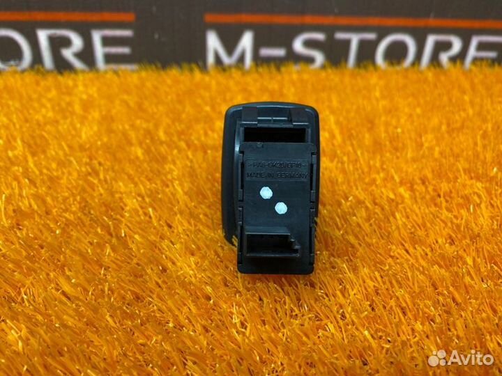 Кнопка стеклоподъемника задняя правая Bmw X5 E70