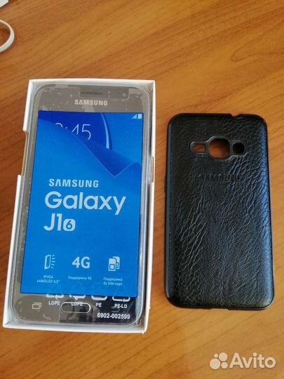 Телефон Samsung j1