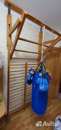 Шведская стенка деревянная бу с грушей, кольцами