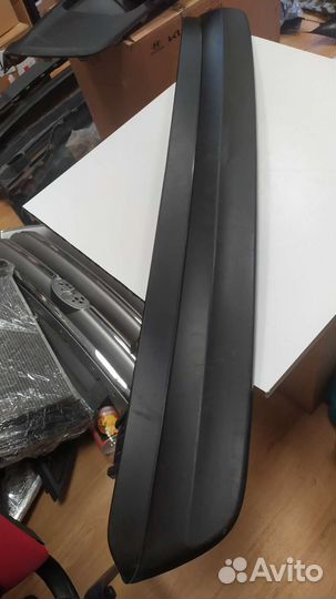 Накладка бампера задняя Toyota Highlander 3