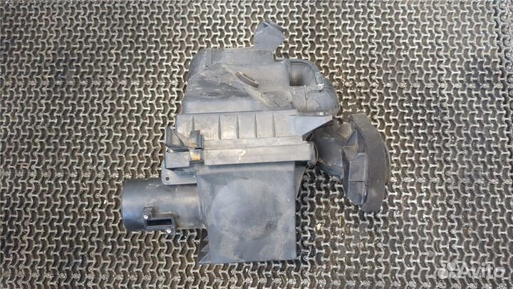 Корпус воздушного фильтра Nissan Pathfinder, 2007