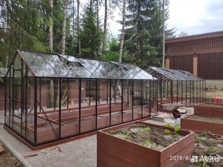 Теплица очень красивая