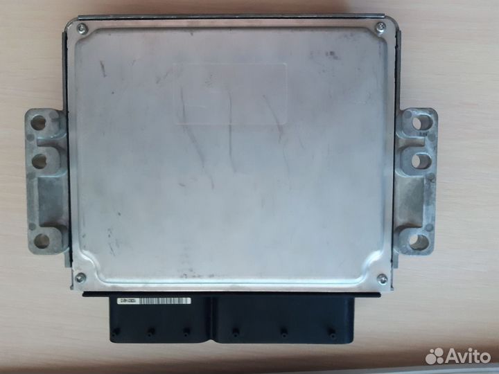 Блок управления двс Hyundai Grand Starex H-1