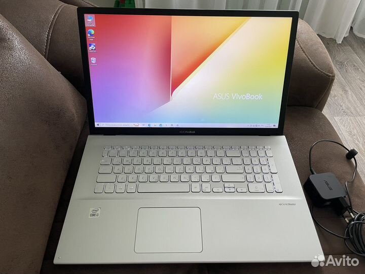 Премиум Asus VivoBook core i3-1005G1 / 17,3