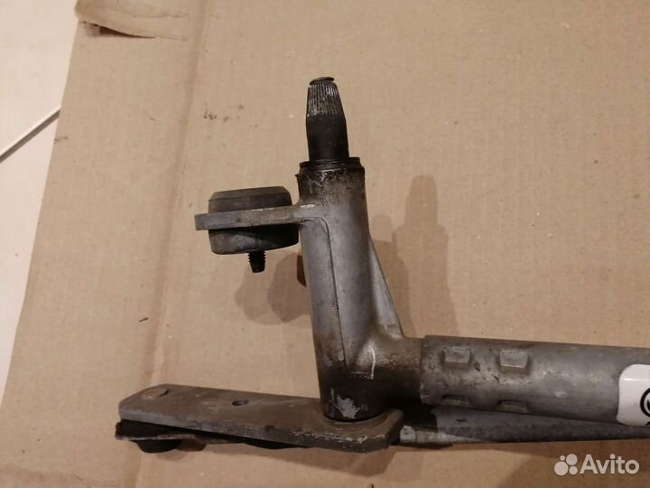 Трапеция стеклоочистителей Volkswagen Passat 2011