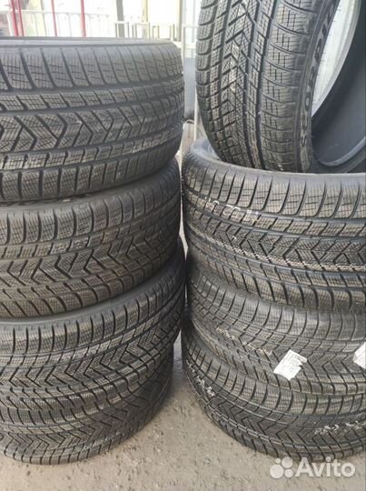 Pirelli Scorpion Winter 275/45 R21 107V