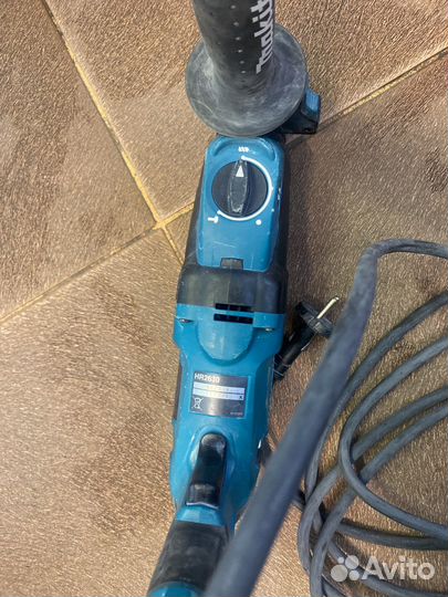 Перфоратор Makita HR2630