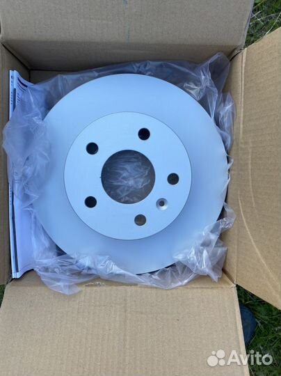 Продаются диски тормозные задние bosch