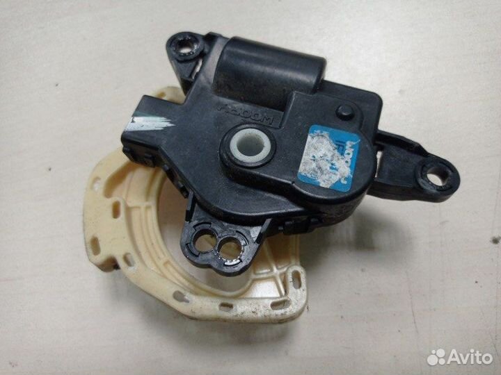 Моторчик заслонки отопителя Kia Ceed JD