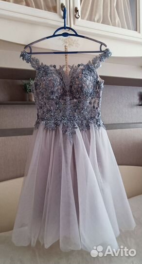 Вечернее платье