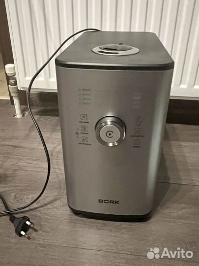 Увлажнитель воздуха Bork h701