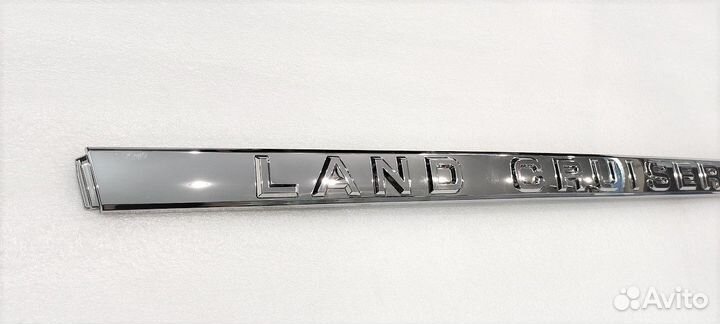 Land cruiser 200 Накладка багажника Оригинал 15-21