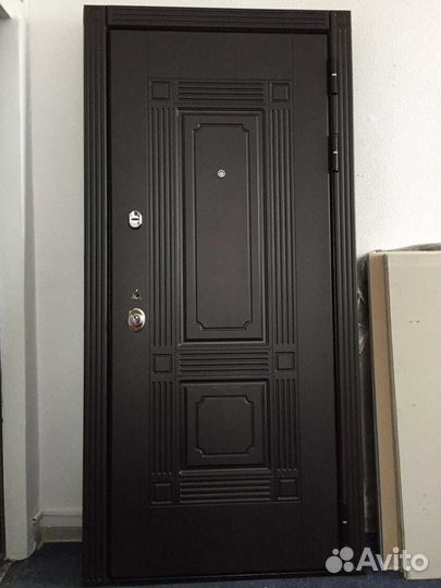 Дверь входная металлическая