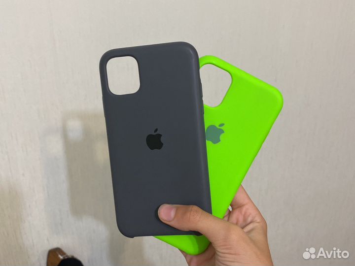Чехол на iPhone 11