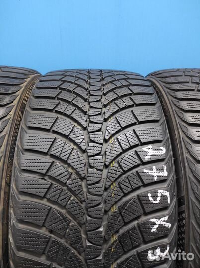 Kumho WinterCraft WP71 245/40 R19 и 275/35 R19 100V