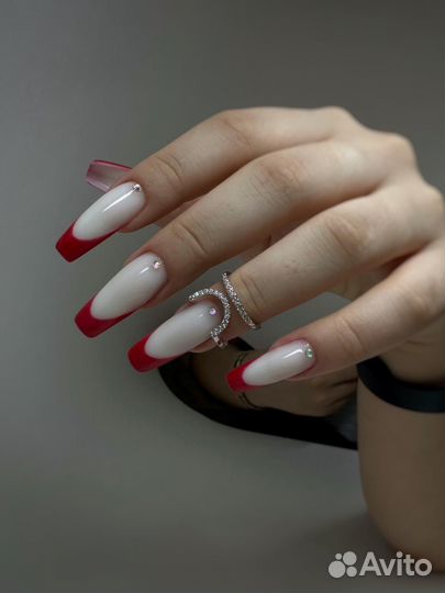 Маникюр,наращивание ногтей